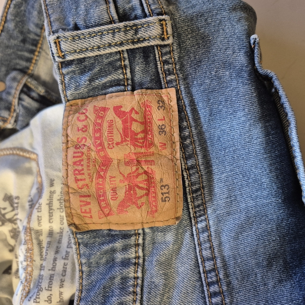 Levi's 513 Slim Straight Fit  Men's Light Blue Jeans - Picture 3 of 7